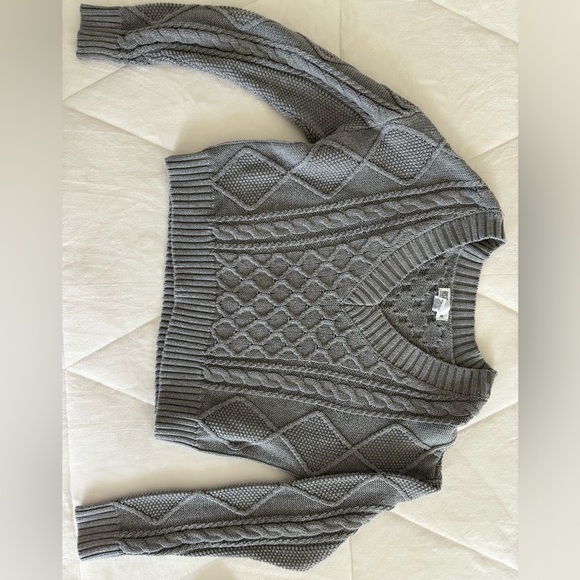 Tilly’s/RSQ Grey Knit Cropped Sweater size M - Picture 1 of 4